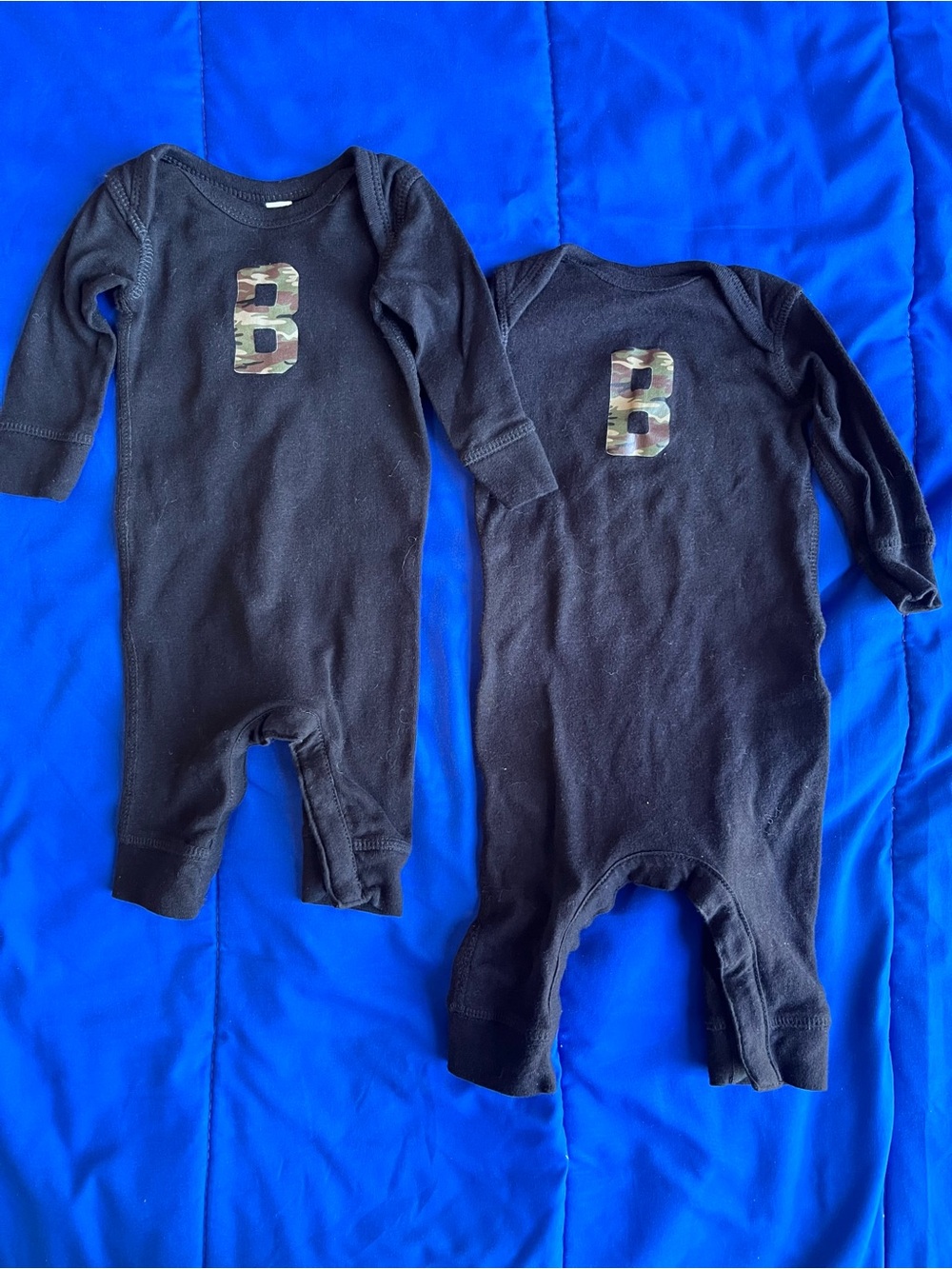 LITTLE MAMA SHIRT SHOP Black Camo Initial Letter B Bodysuits NB, 6 Months